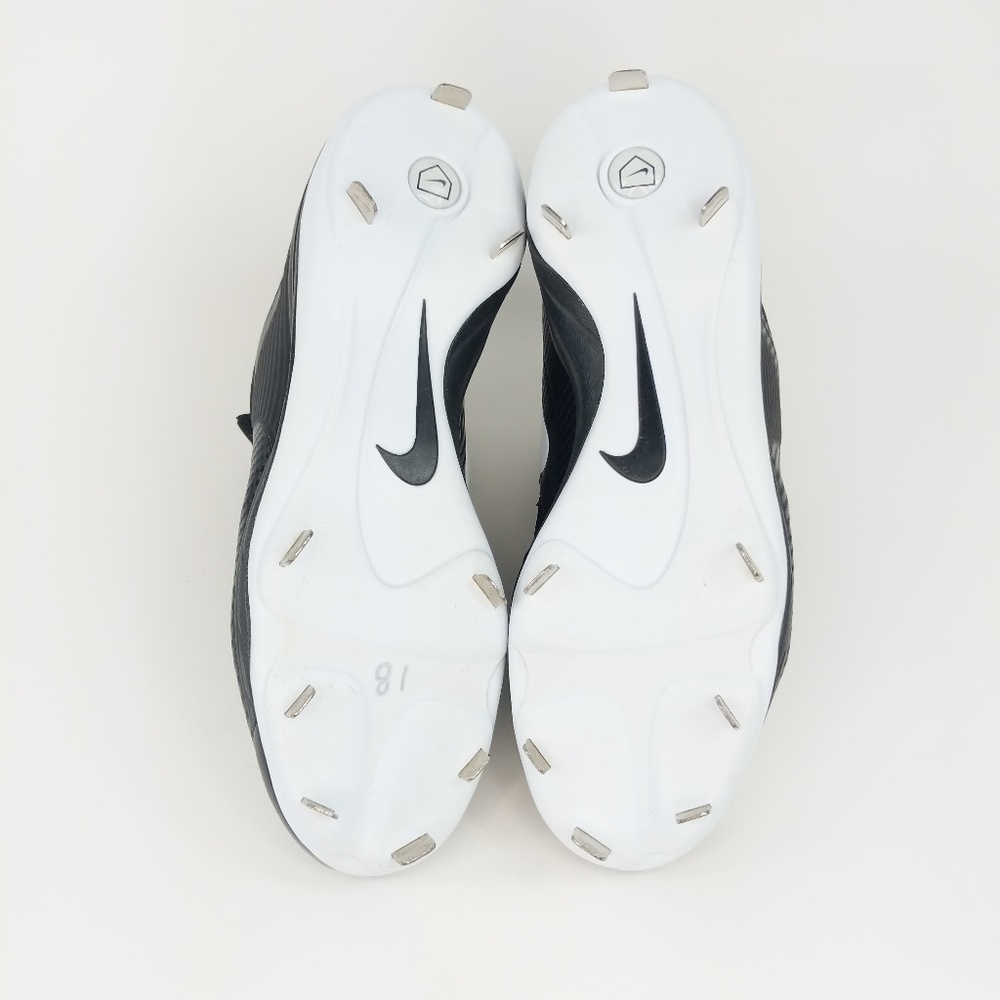 Nike Black and White Metal Baseball Cleats - Picture 4 of 5
